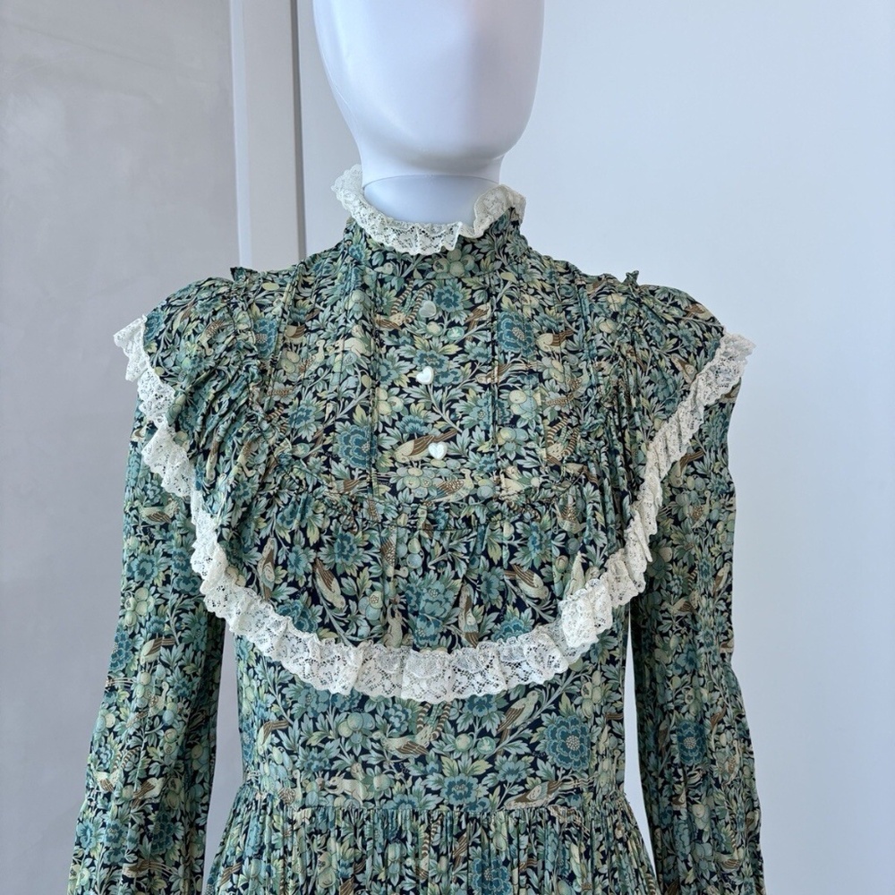 Designer Gucci Maxi Dress With Ruffles- As Seen On Taylor Swift - Picture 3 of 7